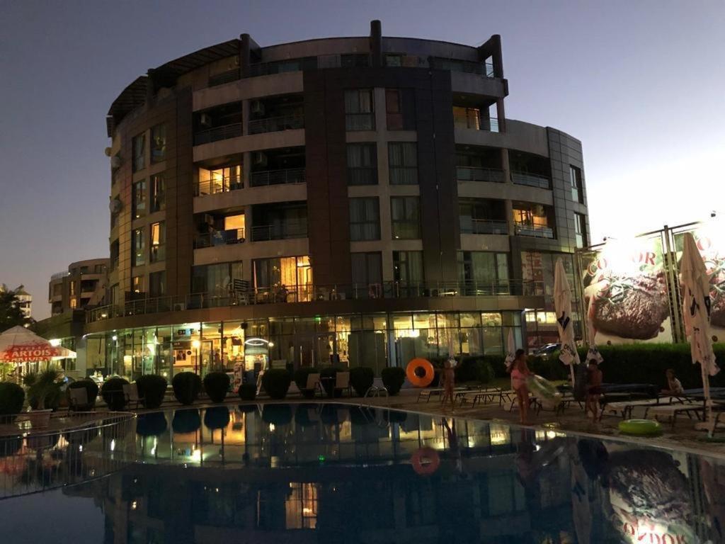 Apartment Sunny Beach Plaza 100 M Sea Екстериор снимка