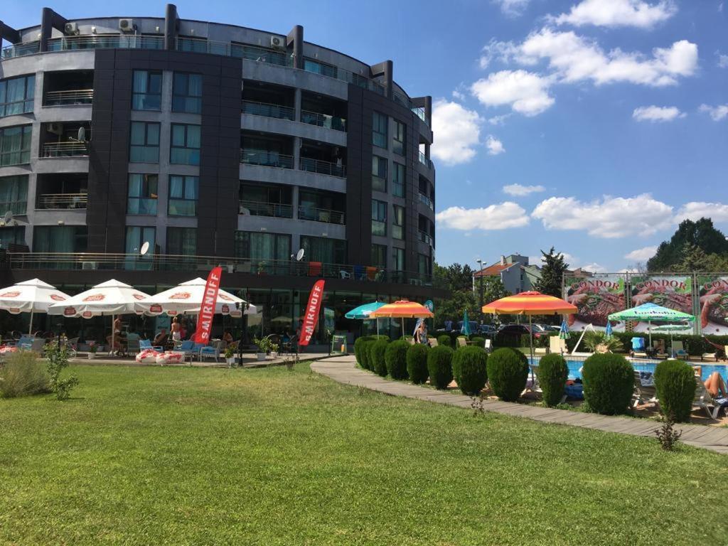 Apartment Sunny Beach Plaza 100 M Sea Екстериор снимка
