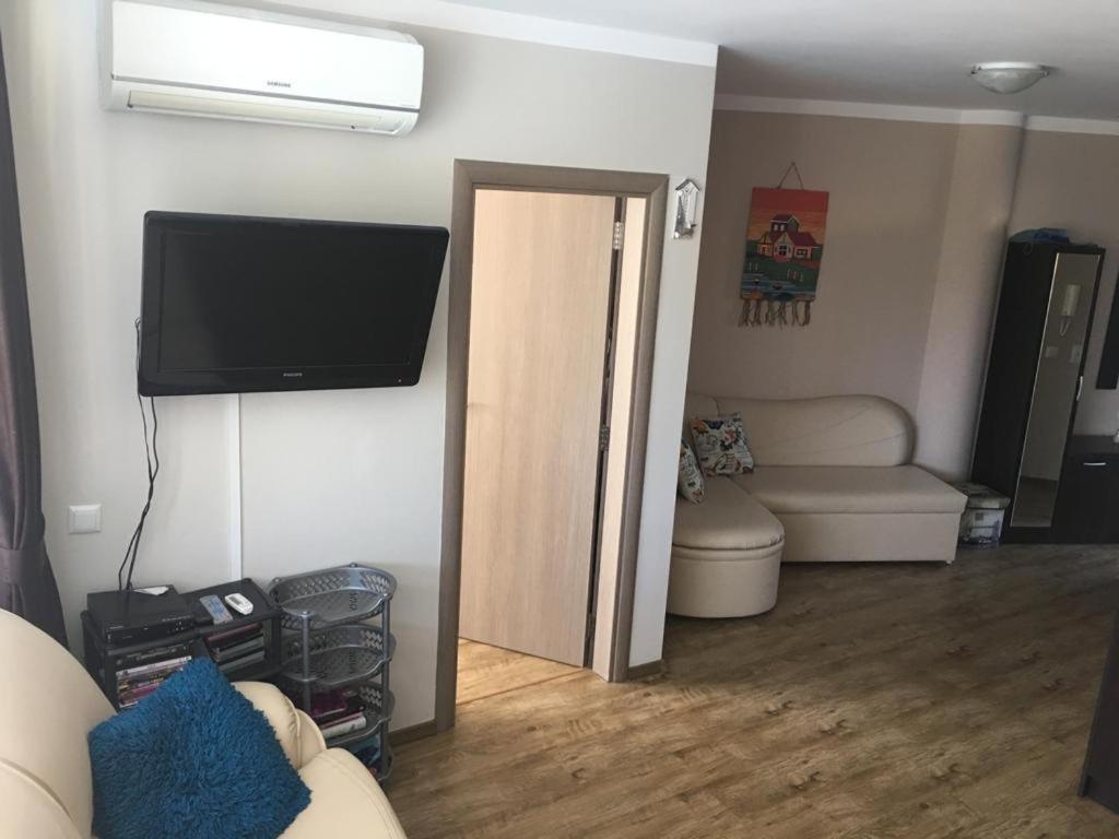 Apartment Sunny Beach Plaza 100 M Sea Екстериор снимка